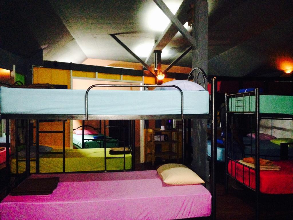 Bamboozle Hostel Ko Pha Ngan Buitenkant foto