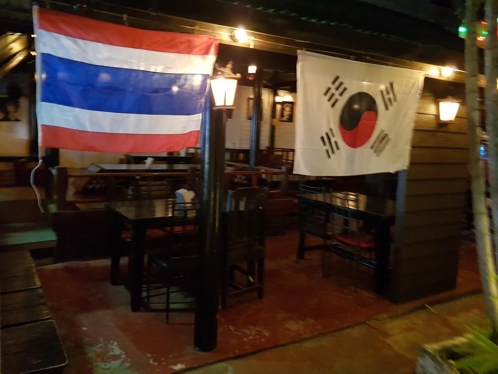 Bamboozle Hostel Ko Pha Ngan Buitenkant foto